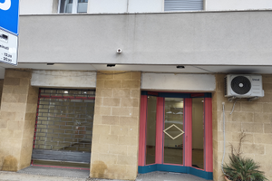 Locale Commerciale Lecce in via Imbriani