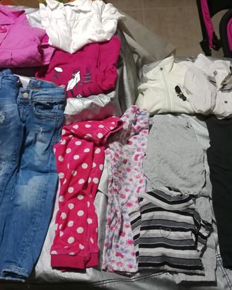 Grande lotto vestiti bambina 4 anni