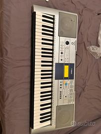 TASTIERA YAMAHA PSR E323