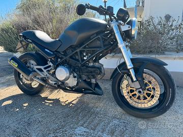 Ducati Monster 620 dark ie