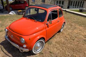 Fiat 500 del 1968 completamente restaurata