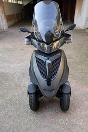 Piaggio MP3 300