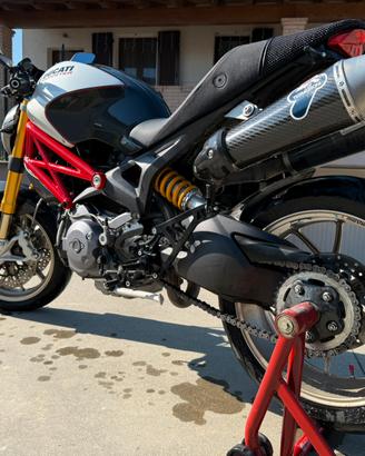 Ducati Monster 1100S “Carbonio & Termignoni”