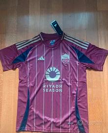 Maglia e pantaloncini As Roma 2024/2025