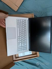 Asus vivobook i7