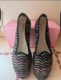 Espadrillas nere intrecciate colorate