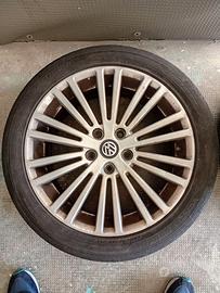 Gomme con cerchi per Golf V