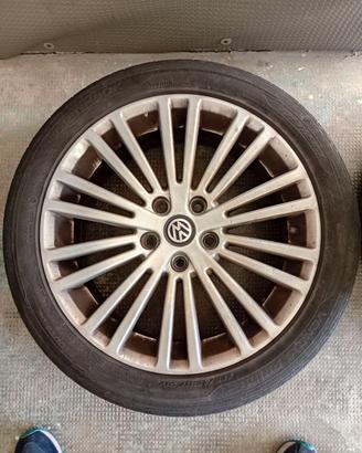 Gomme con cerchi per Golf V