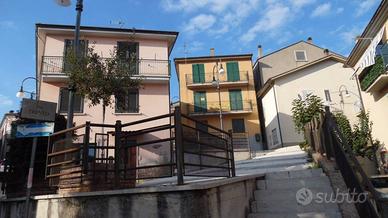 Appartamento di 90 m² con 3 locali a Lioni