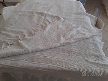 Coperta di cotone bianco