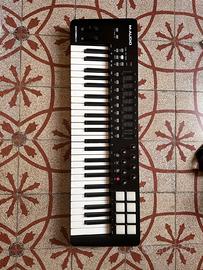 Oxygen 49  M-Audio MK4