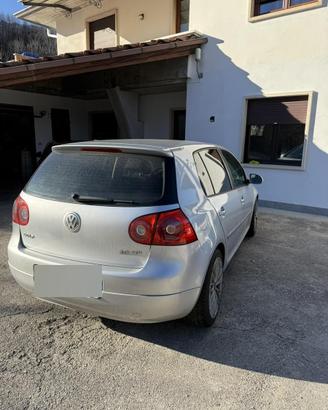 Golf 5 2.0 140cv neopatentati