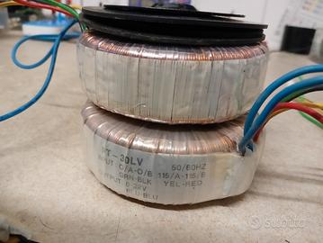 trasformatori toroidali in 230 v out 22 v 90 W