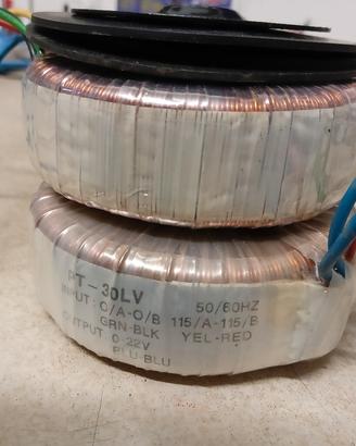 trasformatori toroidali in 230 v out 22 v 90 W