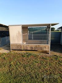 Box coibentato con cuccia 