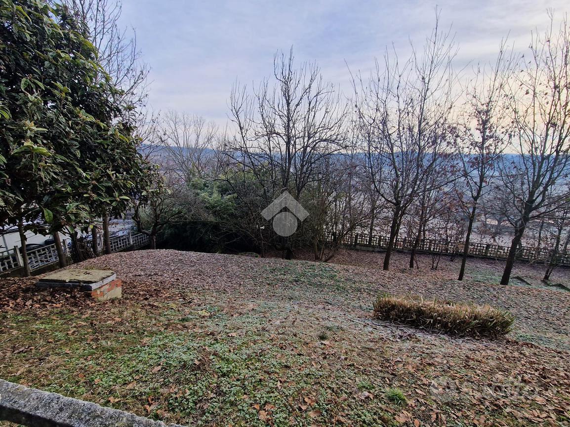 VILLA SINGOLA A VILLAFRANCA D'ASTI - Vista 4