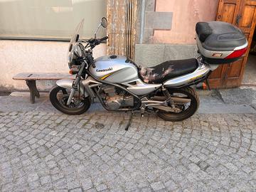 Kawasaki er-5 anno 2004