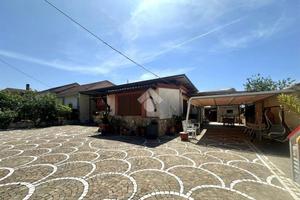 4 LOCALI A CASTEL VOLTURNO