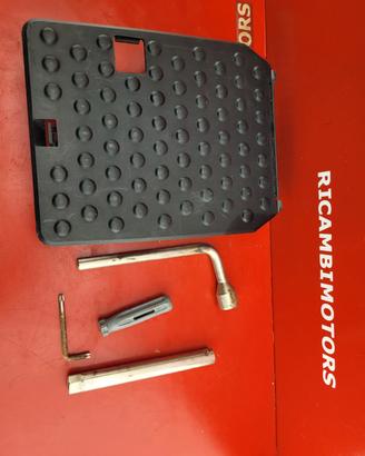 CASSETTA ATTREZZI BMW R1150GS