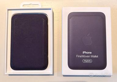 Iphone FineWoven Wallet