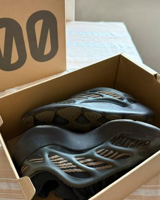 Adidas Yeezy 700 v3 “ClayBrown” Taglia 40 EU(US 7)