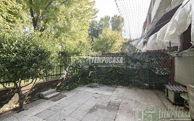 AMPIO BILOCALE CON GIARDINO AD USO ESCLUSIVO!!