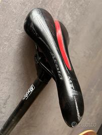 Sella con reggisella MTB