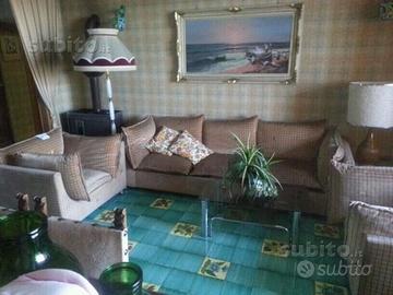 Divano a 3 posti con 2 poltrone