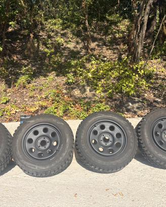 Gomme e cerchi in ferro per Discovery 3/4