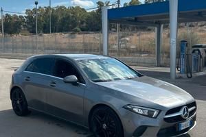 MERCEDES CLASSE A180D UNICO PROPRIETARIO 