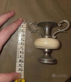 Piccola anfora peltro marmo onice vintage