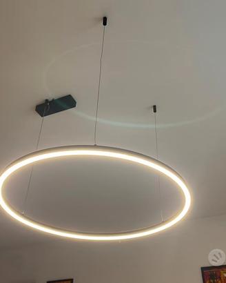 Lampadario sospeso a Led