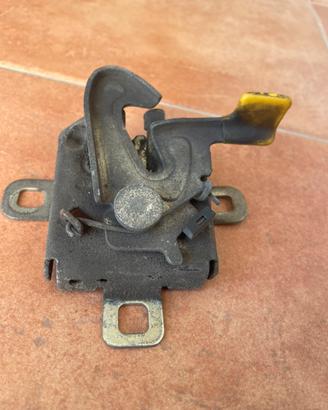 Gancio Cofano Anteriore Fiat Panda 169