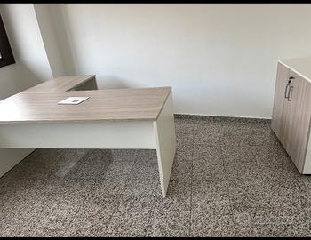 Scrivania armadio ufficio