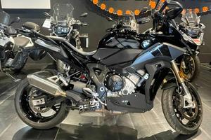 BMW S 1000 XR Triple Black Abs my21