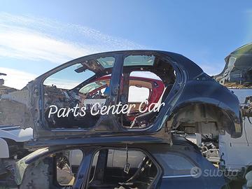 Scocca per taglio lamierati Toyota Yaris 2021