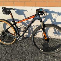 Mountain bike Scott Scale 930 in carbonio 