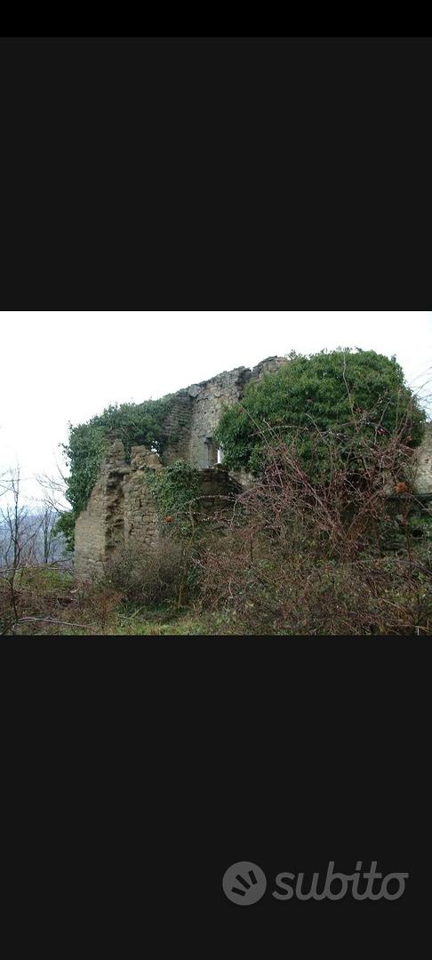 Terreno con rustico da ricostruire - Vista 2
