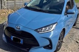 toyota yaris ibrida 2021