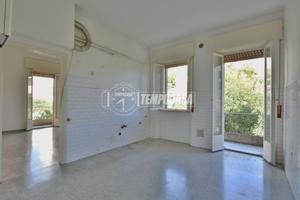 Tempocasa propone appartamento da ristrutturare co