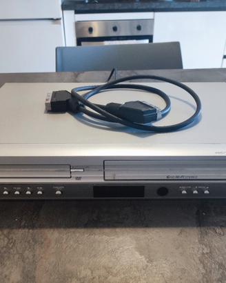 Lettore DVD e VHS, modello LG VC8804