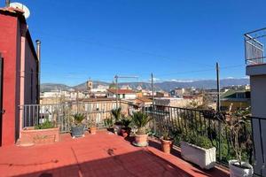 Casa indipendente di 270 m² con 5 locali a Marigli