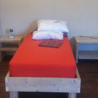 letto singolo in abete vecchio ad 1 piazza