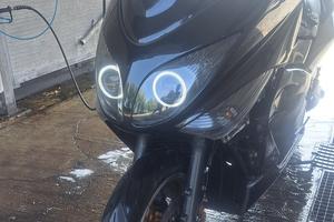 TMAX 500 anno 2009