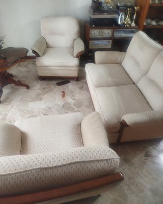 divano+poltrone + tavolino 