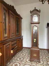 Orologio a pendolo da terra