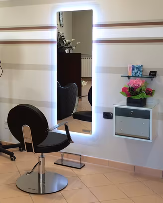 Arredamento parrucchieri