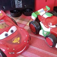 Camion Cars Saetta McQuenn con due auto originali