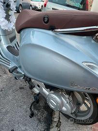 Vespa primavera 50