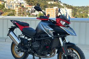 Qj Motor SRT 900 SX